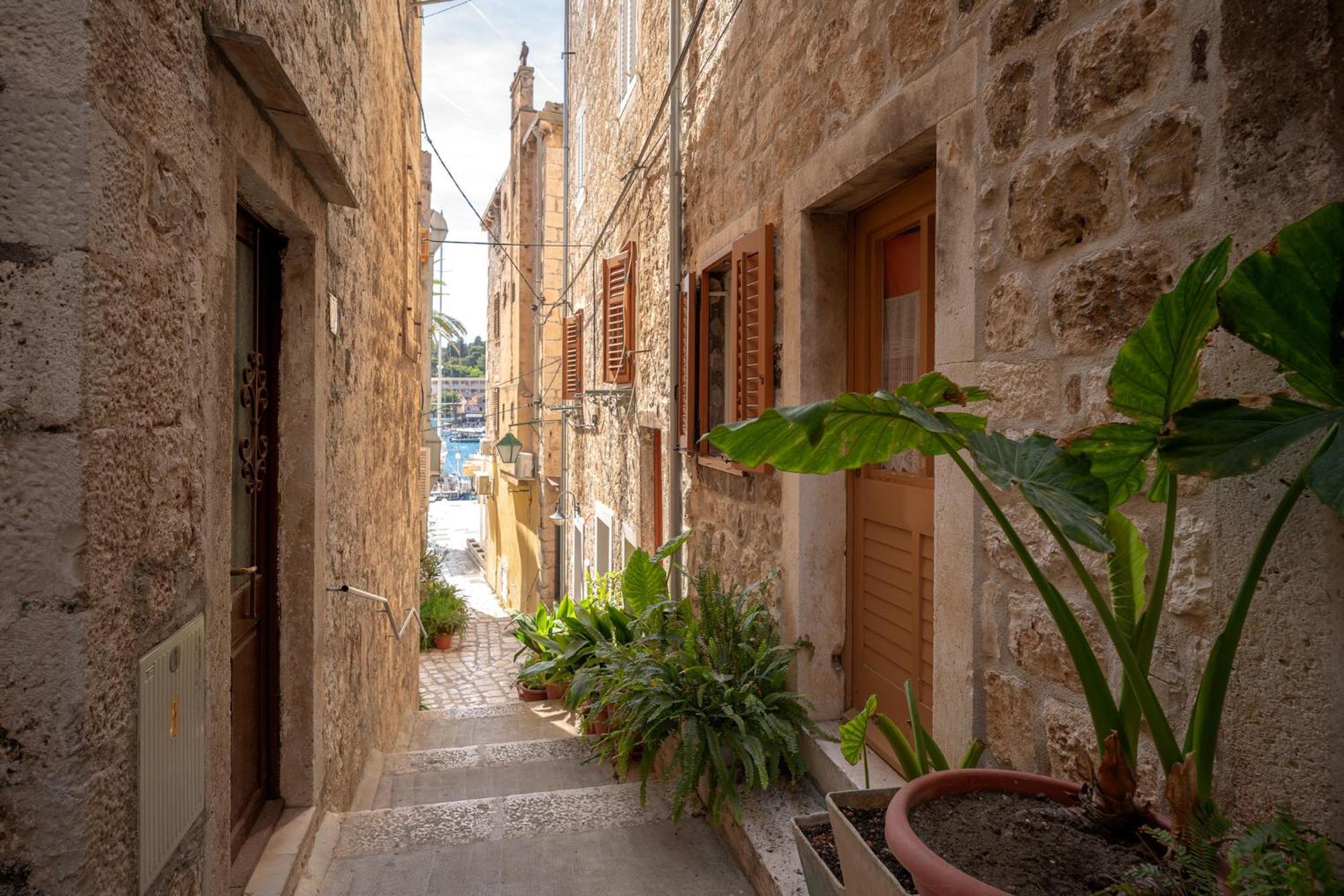 Harbourside Guesthouse Mandina - Zf Hvar Χβαρ Εξωτερικό φωτογραφία